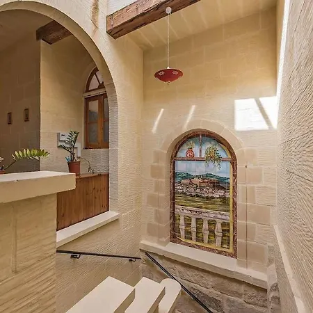 Traditional Farmhouse With Pool Xagħra